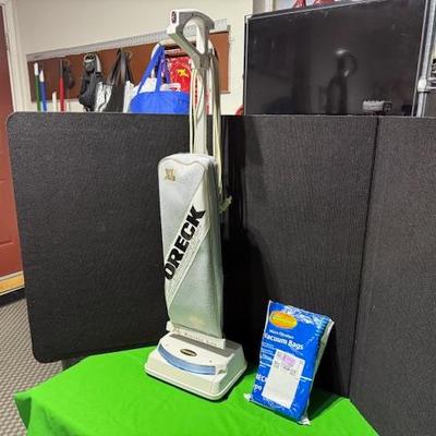 Sale Photo Thumbnail #136