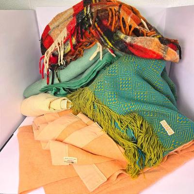 Vintage Wool Blankets: Pendleton, Chatham, Faribo & More