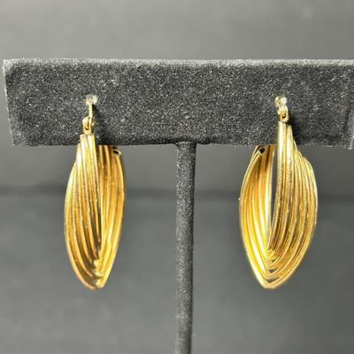 14K Gold Ribbed Spiral Pointed Hoop Earrings, Hollow - 1.5" Long