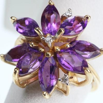 10K Gold Amethyst Ring with Diamond Accent Ring - Size 6.75
