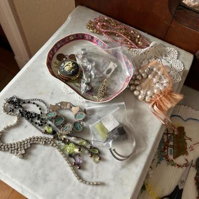 Sale Photo Thumbnail #33