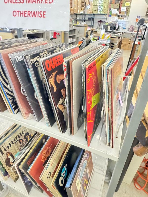 Sale Photo Thumbnail #18