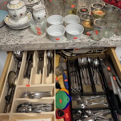 Sale Photo Thumbnail #172