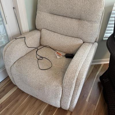 Sale Photo Thumbnail #135