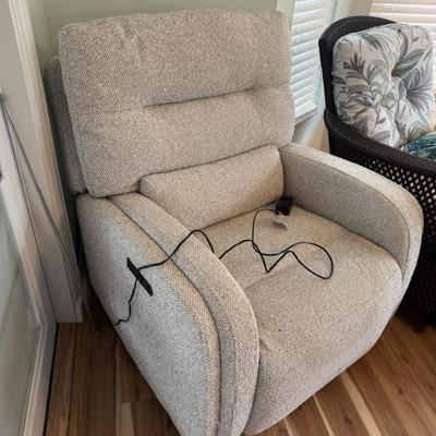 Sale Photo Thumbnail #130