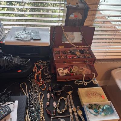 Sale Photo Thumbnail #89