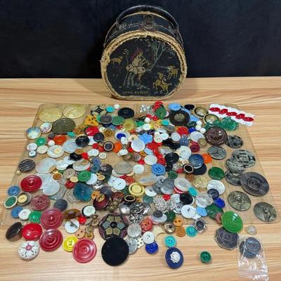 Vintage buttons a cool case