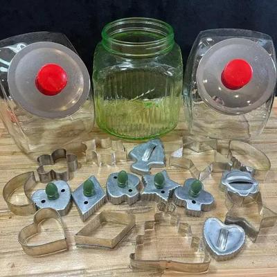 Cookie cutters jars