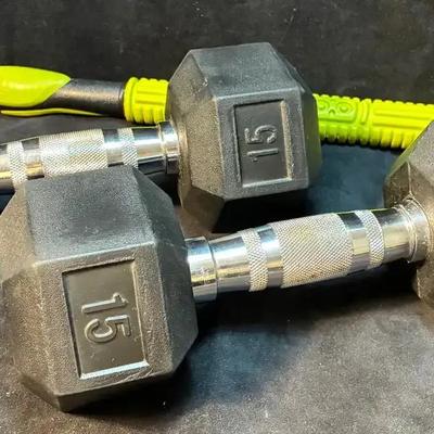 15lb rubber dumbbells roller bar