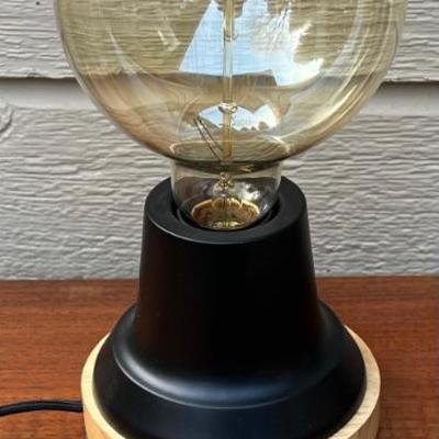Table Top Edison Bulb Plug In Light With Switch
