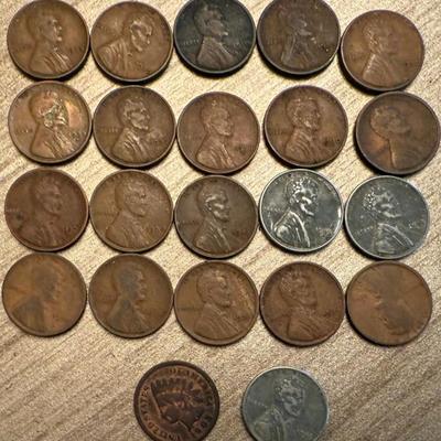 1905 Indian Head Penny And (21) 1910 - 1930 Wheat Back Pennies (3 1940's Are Steel)