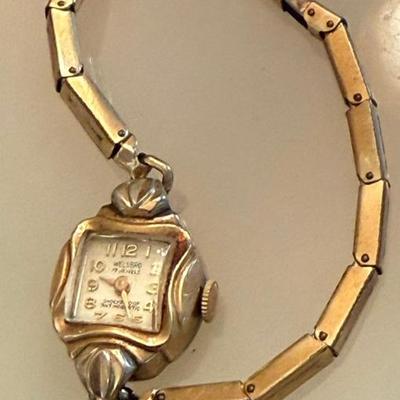 Vintage Welsbro Ladies Watch 10K GF With 10K GF Band - Small