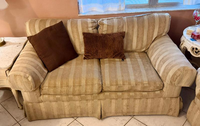 Sale Photo Thumbnail #12