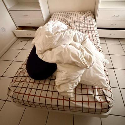 Sale Photo Thumbnail #52