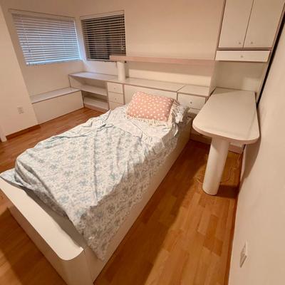 Sale Photo Thumbnail #87