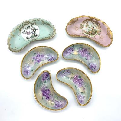 Sale Photo Thumbnail #114: Decorated Limoges bone dishes