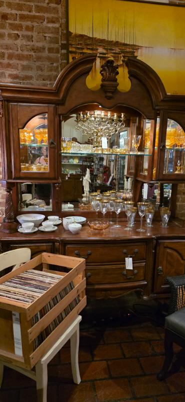 Sale Photo Thumbnail #2