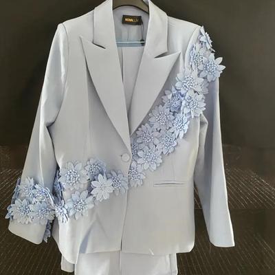 Novaluxe Two Piece Pant Suit Light Blue With Floral Detail Size 1X