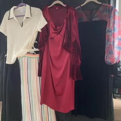 Eileen Fisher, Liz Claiborne, London Times & More Women's Clothing