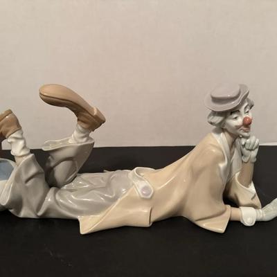Rare Retired Vintage Lladro Figurine #4618 Clown Lying Down with Beach Ball