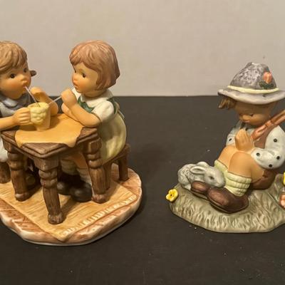 Berta Hummel Just Between Friends Vintage BH Nature’s Prayer by Goebel