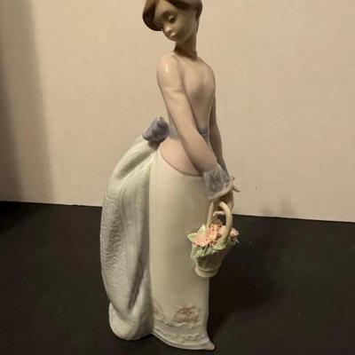BASKET OF LOVE Lladro 7622 With Box