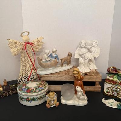 Mixed Lot Of Christmas Decor And Trinkets
