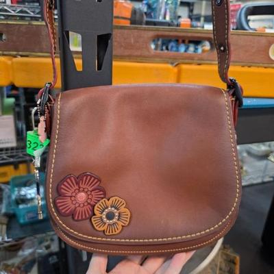 Sale Photo Thumbnail #376