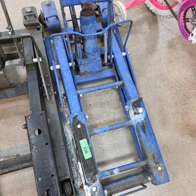 Sale Photo Thumbnail #389