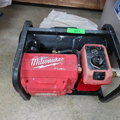 Sale Photo Thumbnail #404