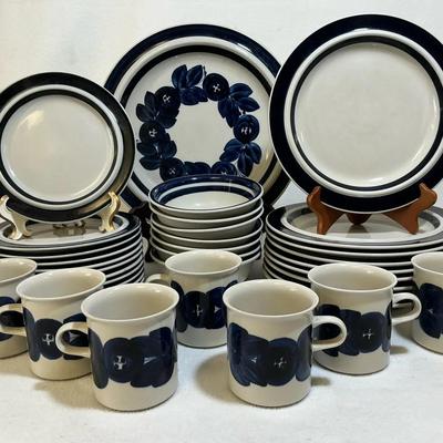 Arabia Finland Anemone Stoneware Dish Set, 35 Pcs