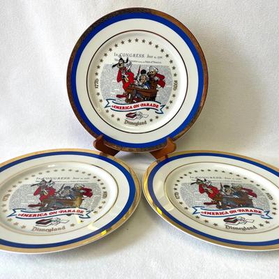 Disneyland America On Parade 1976 Commemorative Plates, 3pcs