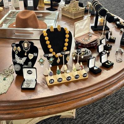 Sale Photo Thumbnail #10