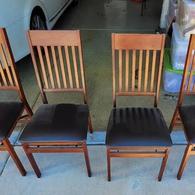 (4) Folding Chairs