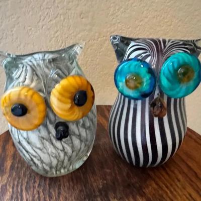 Rikaro Austrian Hand Blown Art Glass Owl Paper Weights (2)