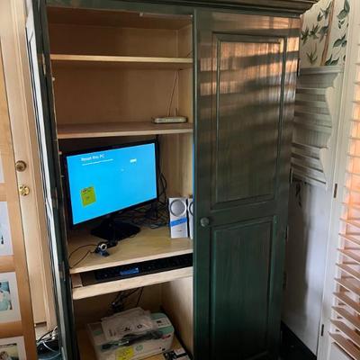 Sale Photo Thumbnail #98