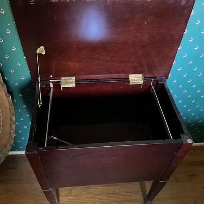 Sale Photo Thumbnail #181