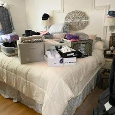 Sale Photo Thumbnail #41