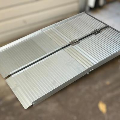 Sale Photo Thumbnail #144