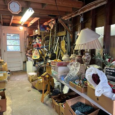 Estate sale photo