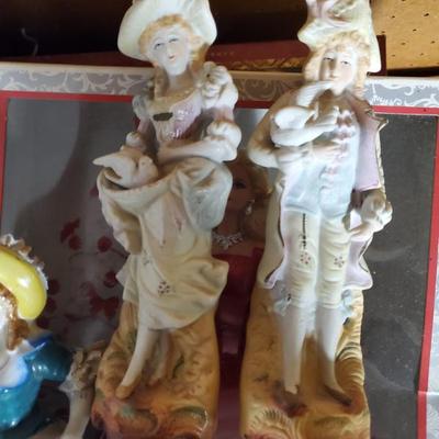 JAPANESE BASQUE STATUETTES