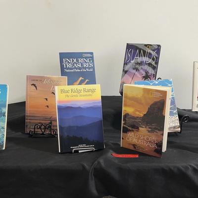 BM776 National Geographic Society Book Set #2