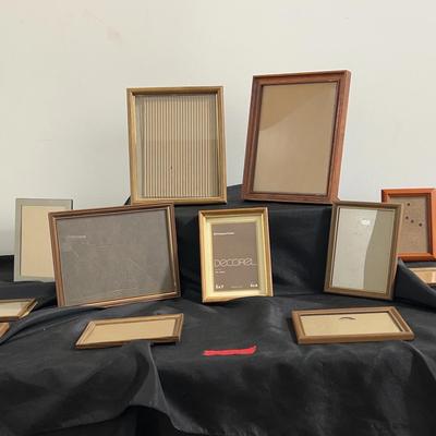 BM741 Different Size Picture Frames