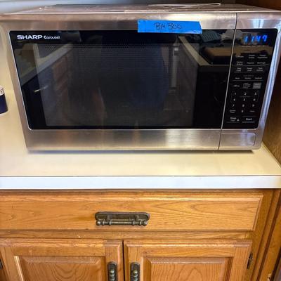 BM300 Sharp Carousel Microwave Oven 