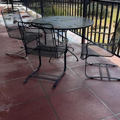 BM116 Wrought Iron Patio Dining Set