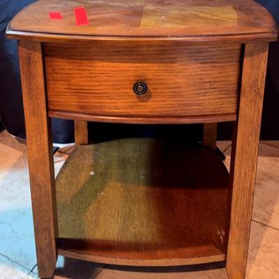BM103 End Table