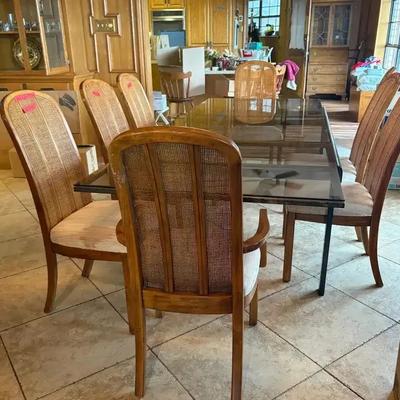 BM111 Dining Room Table