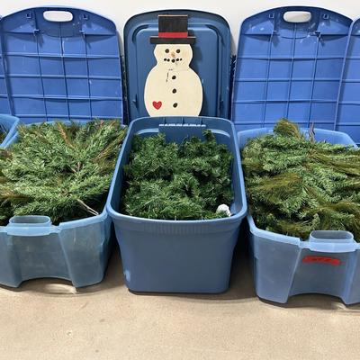 BM751 7ft Christmas Tree And Garland