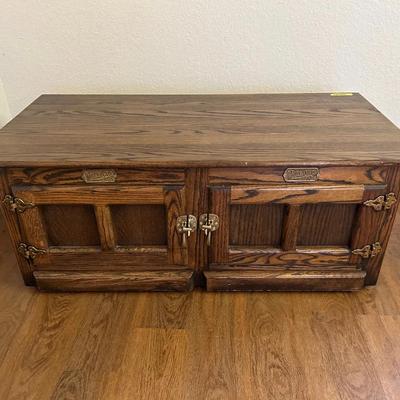 BM201 White Clad Oak Wood Entertainment Console