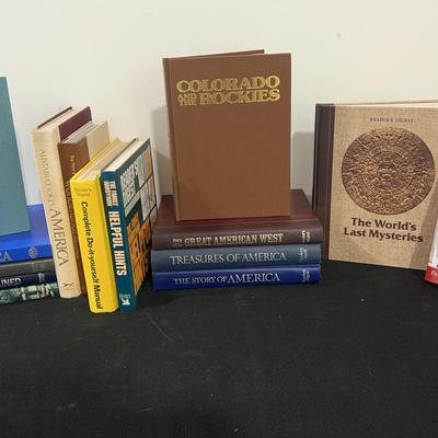 BM723 Reader’s Digest - Story of America